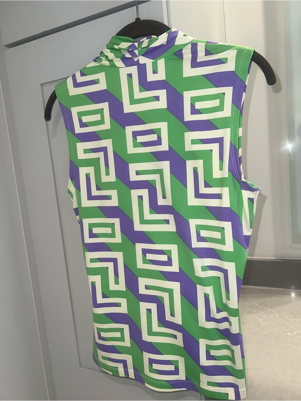 J. McLaughlin Green, Purple, White Geometric Top-LIKE NEW - Picture 7 of 10
